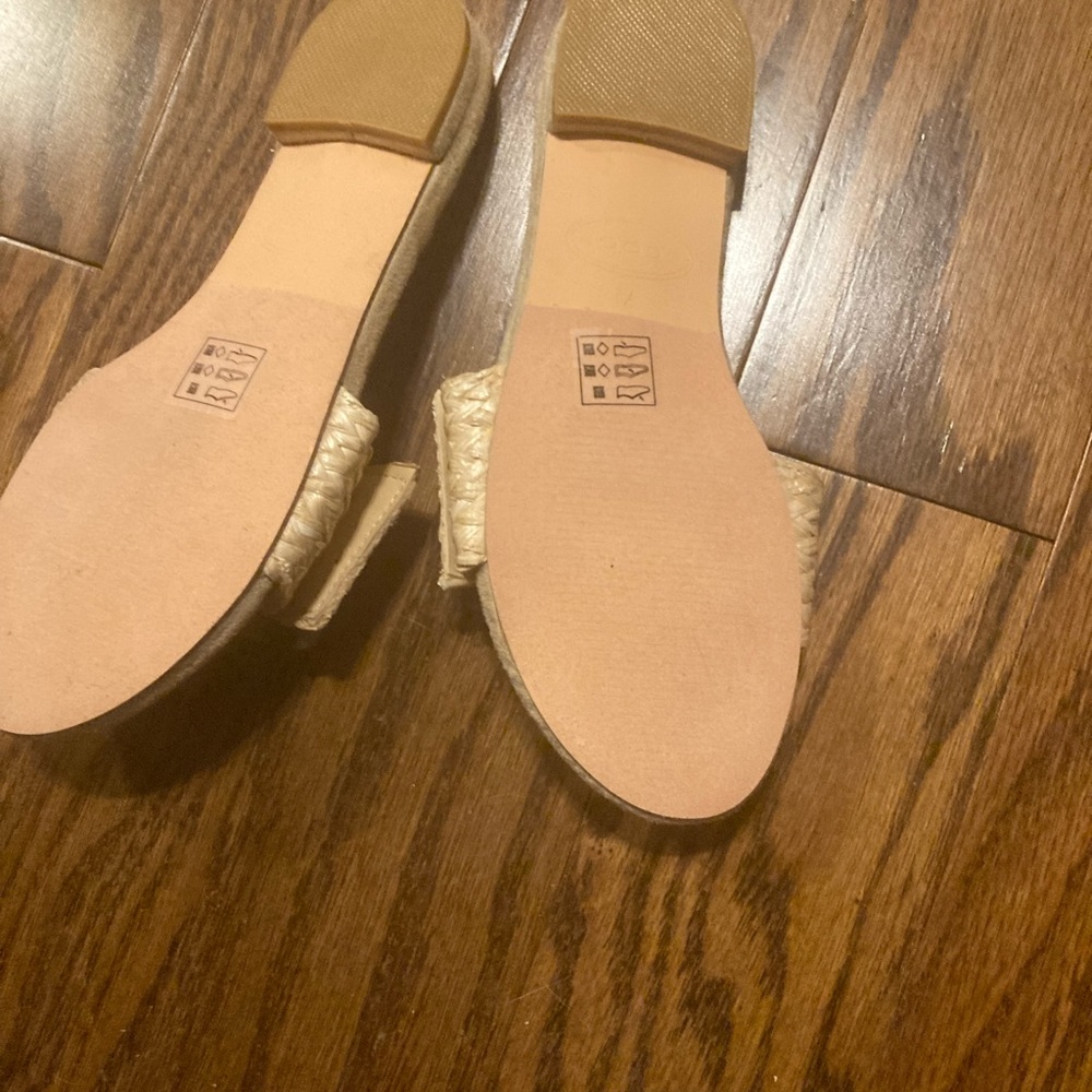 Sandals - Picture 2 of 2